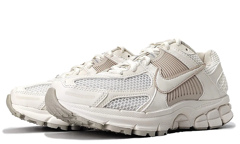 Nike Zoom Vomero 5 Sail Light Orewood Brown'
